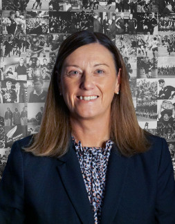Head and shoulders image of Andrea Brunner