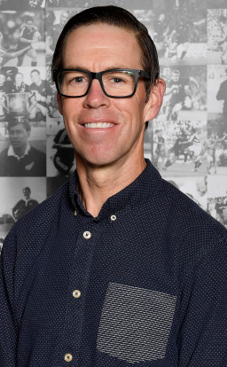 Head and shoulders image of Darren Shand